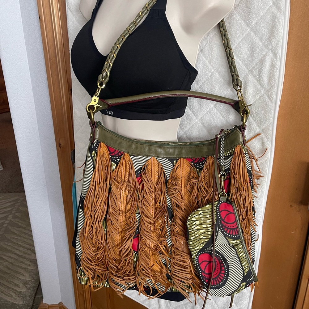 NEW MZ Wallace Hard to Find, Cross body Handbag Tote/ attachable pouch.